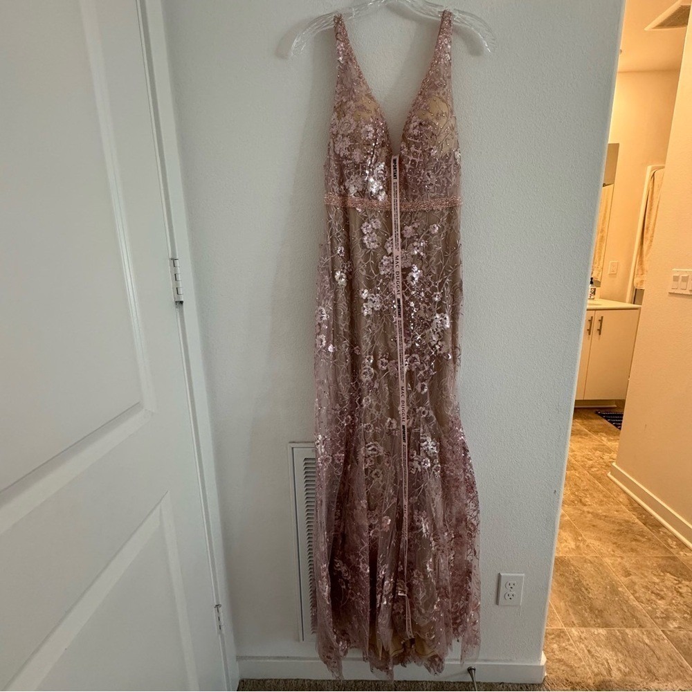 Mac Duggal Pink Floral Embellished Sleeveless Plunge Neck Gown 67481 Size: 6 NWT - Picture 2 of 12